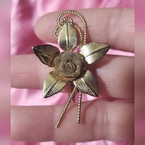 Vintage Flower Bolo Necklace